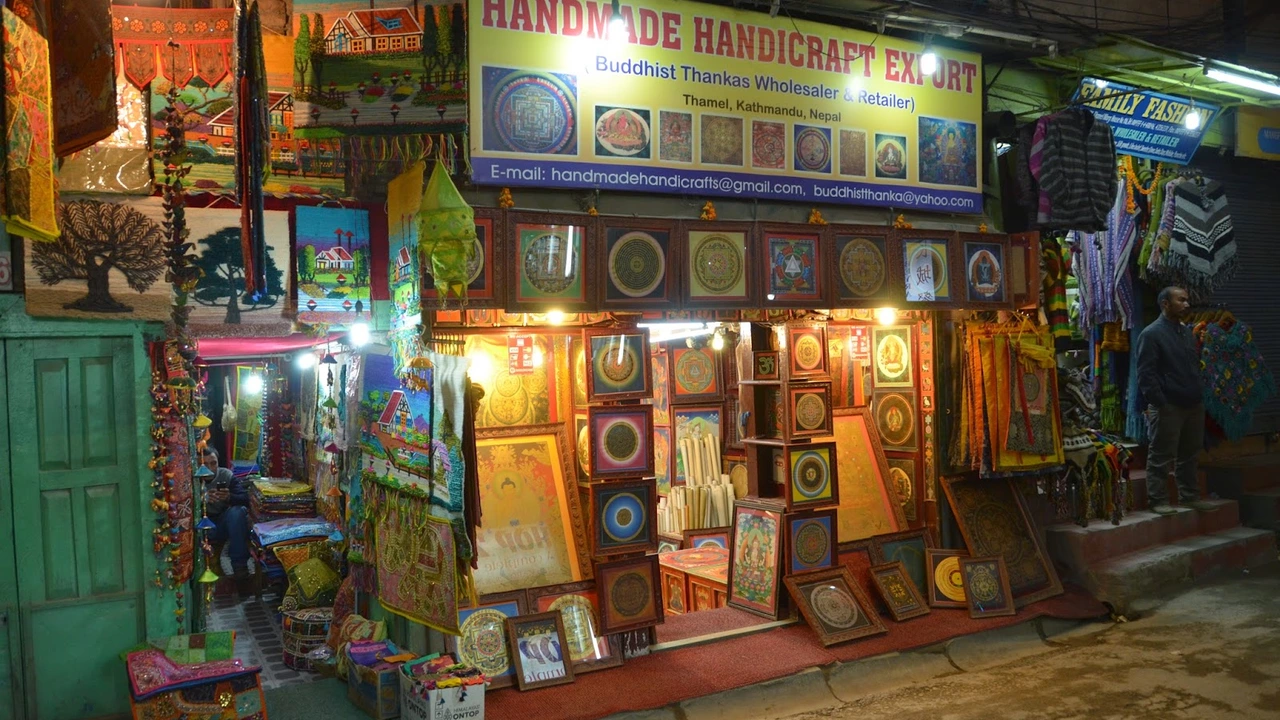 Where are the stores located in Kathmandu to buy art supplies?